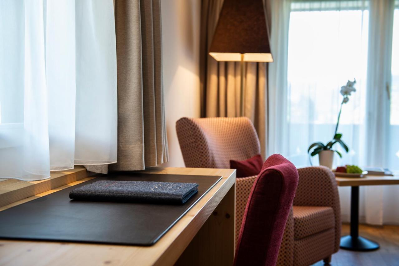 Golfhotel Les Hauts De Gstaad & Spa Kültér fotó